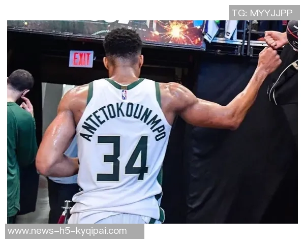 沃特森神勇表现三分精准轰下30分助球队逆转胜利展现超级实力